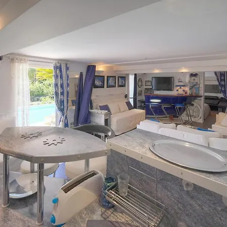 Frgk 'luxury Mevania Heated Pool, & Ultra-fast Wi-fi' Willa *