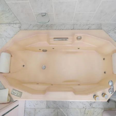 Frgk 'luxury Mevania Heated Pool, & Ultra-fast Wi-fi' *