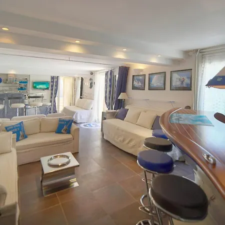 Frgk 'luxury Mevania Heated Pool, & Ultra-fast Wi-fi' Villa