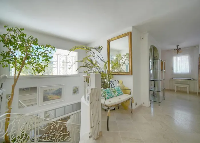 Frgk 'luxury Heated Pool, & Ultra-fast Wi-fi' *