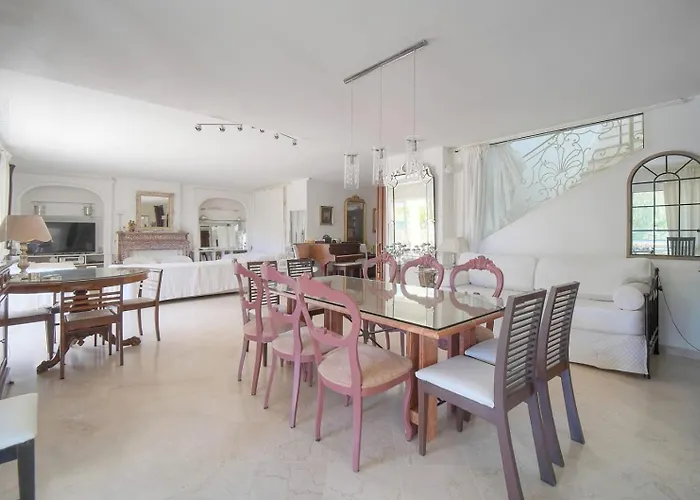 Frgk 'luxury Heated Pool, & Ultra-fast Wi-fi' Villa