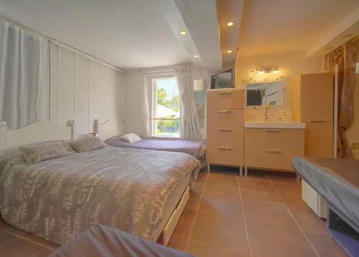 Villa Frgk 'luxury Heated Pool, & Ultra-fast Wi-fi' *