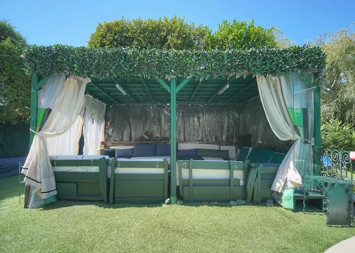 Frgk 'luxury Heated Pool, & Ultra-fast Wi-fi'