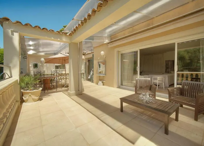 Villa Frgk 'luxury Heated Pool, & Ultra-fast Wi-fi' Antibes