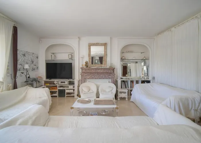 Villa Frgk 'luxury Heated Pool, & Ultra-fast Wi-fi' *